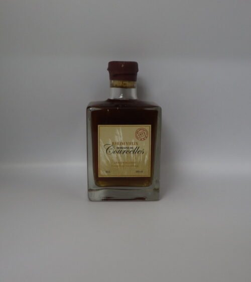 1972 Vieux Rhum Domaine de Courcelles Guadelupe 50cl